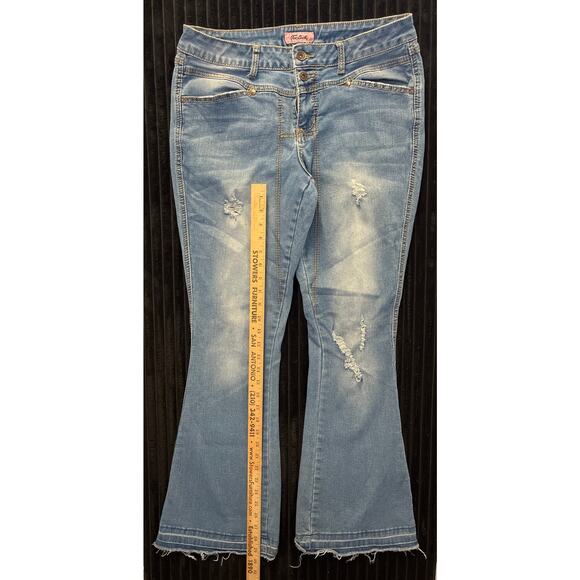 True Luck True Leech Women’s Light Wash Flare Jeans Size 14, Distressed, Raw hem - Picture 3 of 6